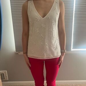 Sequenced flower beaded detail neck shell tank top